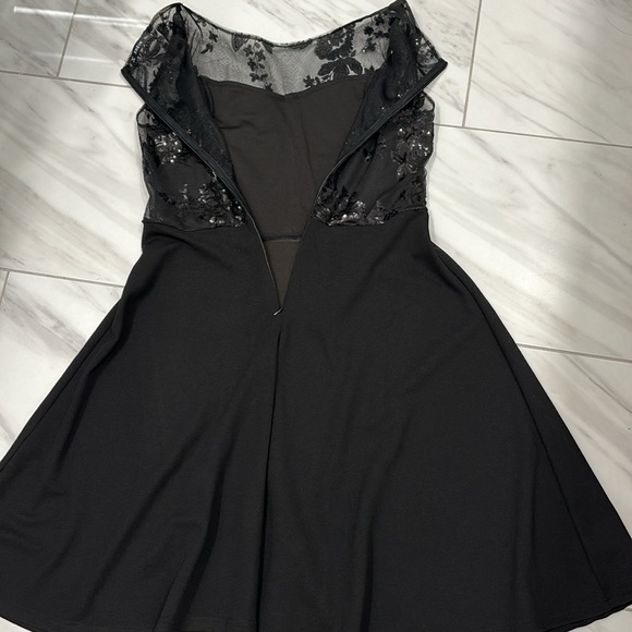 NWOT! SHEIN black mesh yoke sequin cluster flare dress - Picture 12 of 12